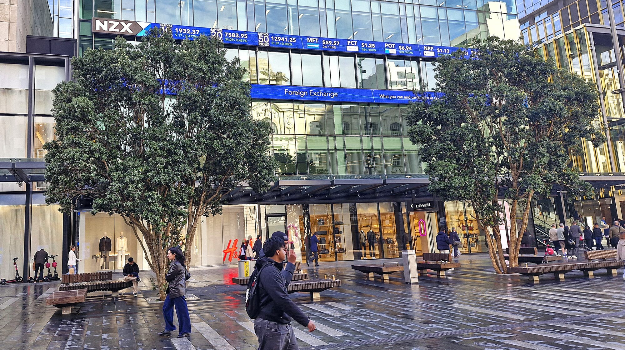 Solid results spur NZX50 to 4th straight gain; Vulcan snaps rally