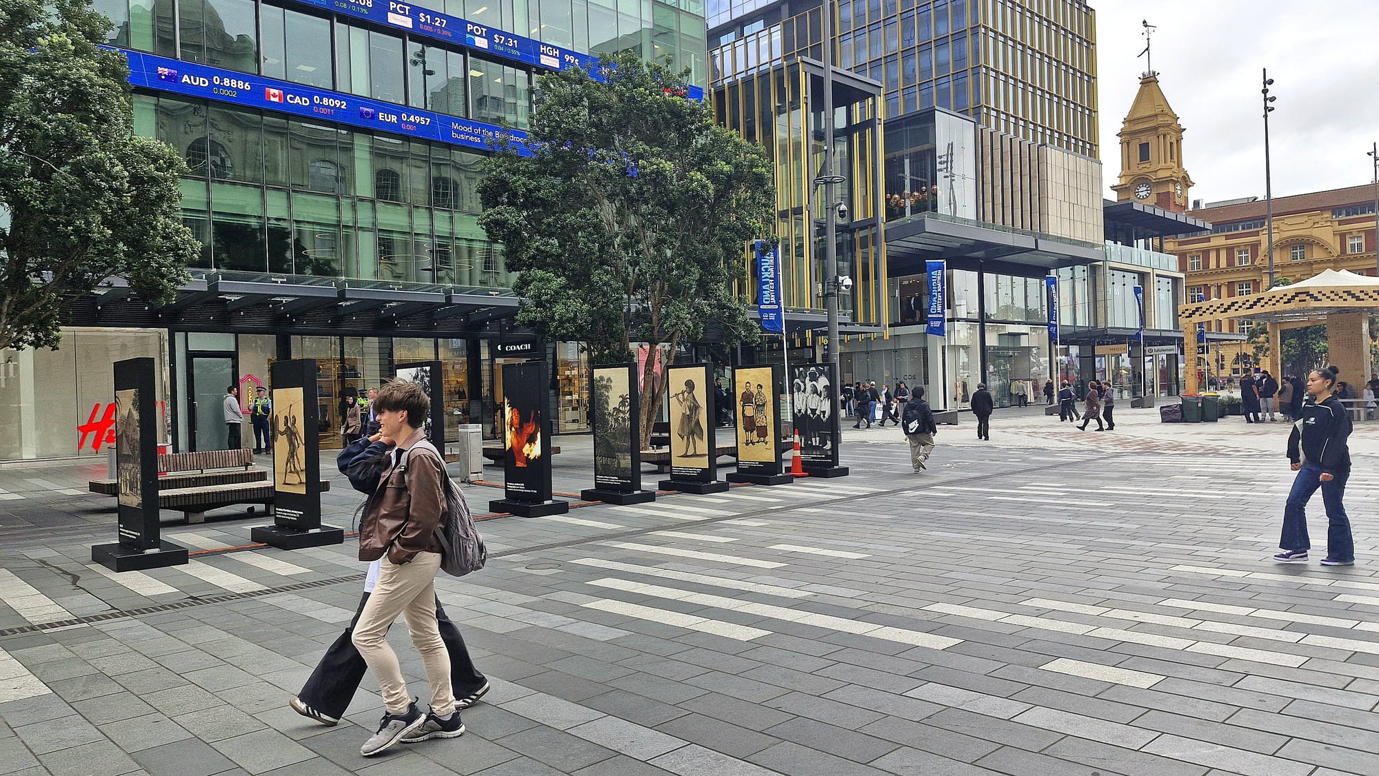 ASX-listed Manuka Resources is pulling a Santana