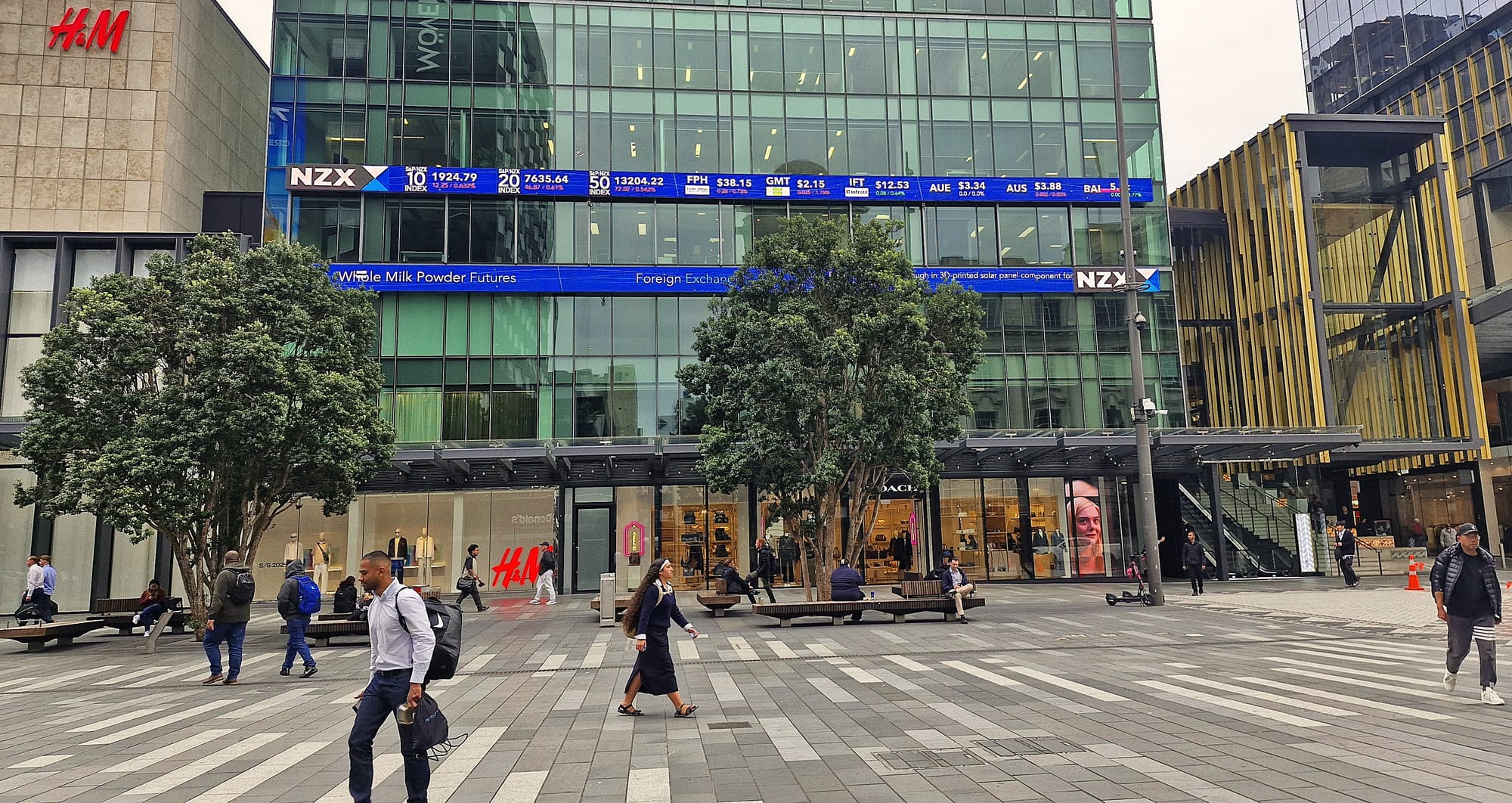 NZX50 joins Australia lower as Oracle’s AI frenzy skips antipodes