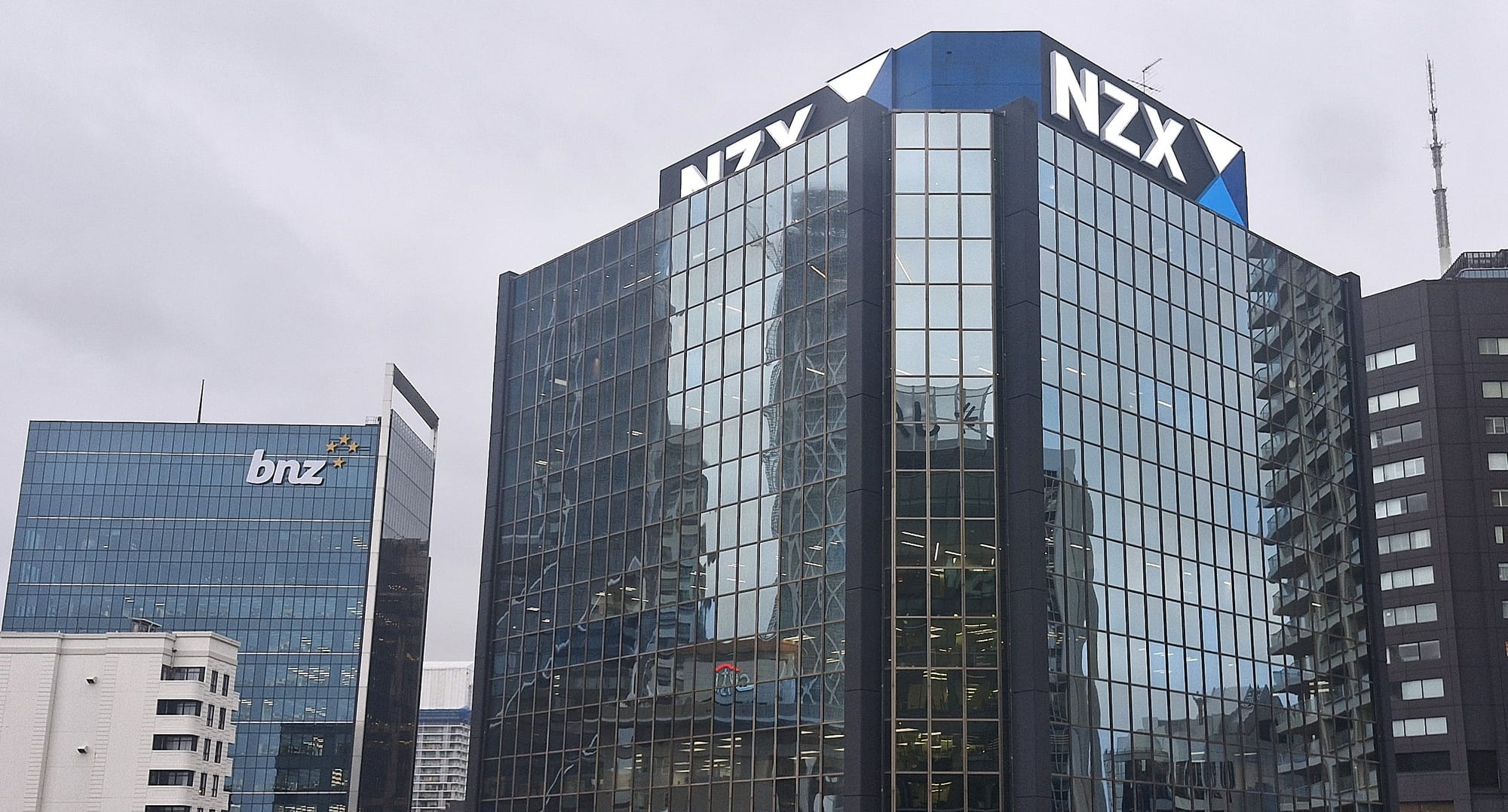 TTR-parent Manuka Resources to join NZX; school holidays keep trading thin