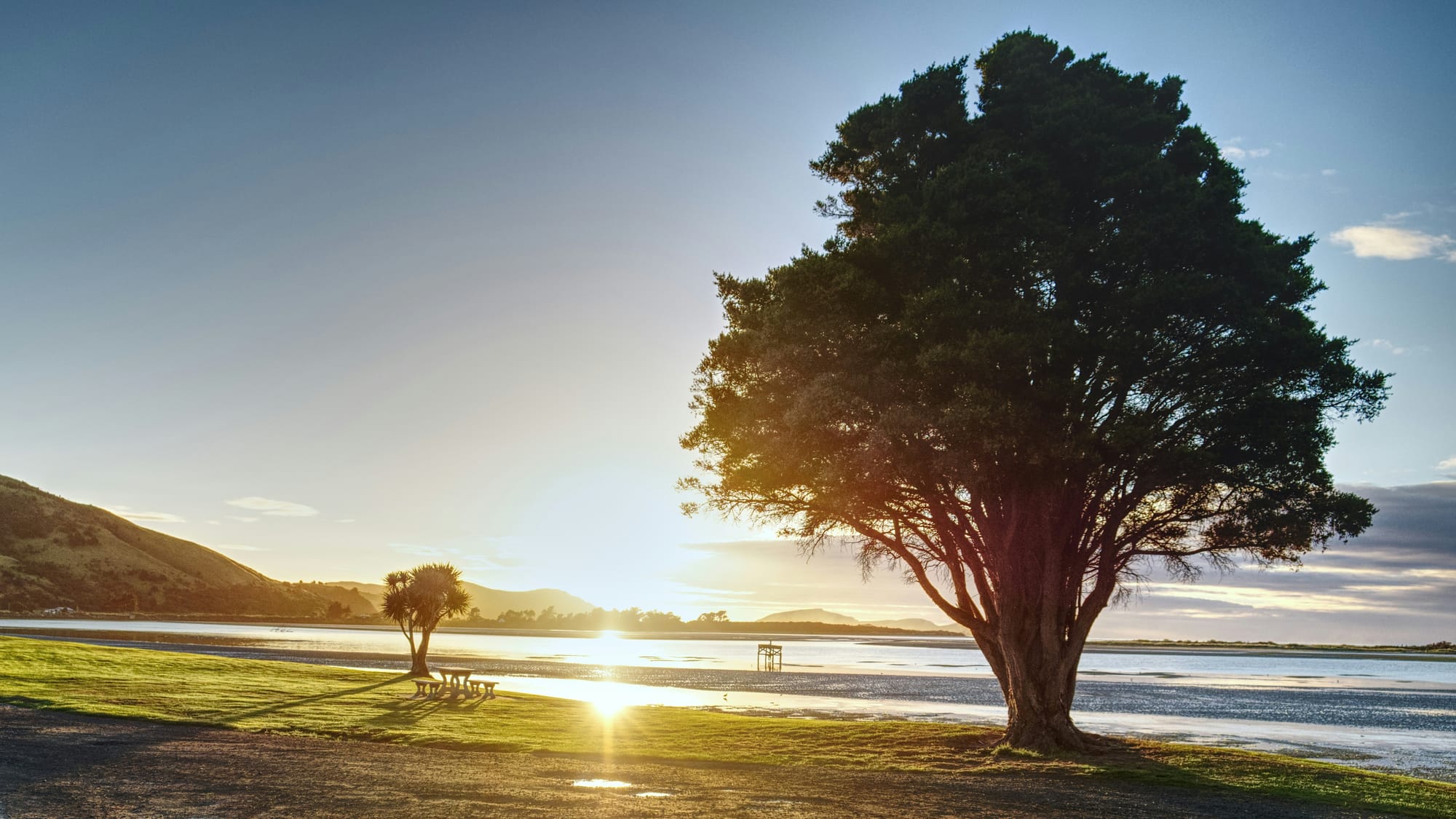 Antipodean markets eye sleepy start to last week of 2025