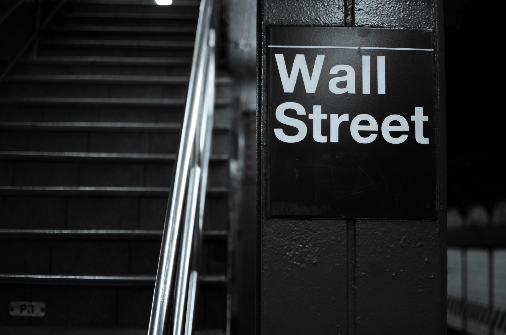 Tech rout continues on Wall St ahead of Alphabet, Amazon earnings
