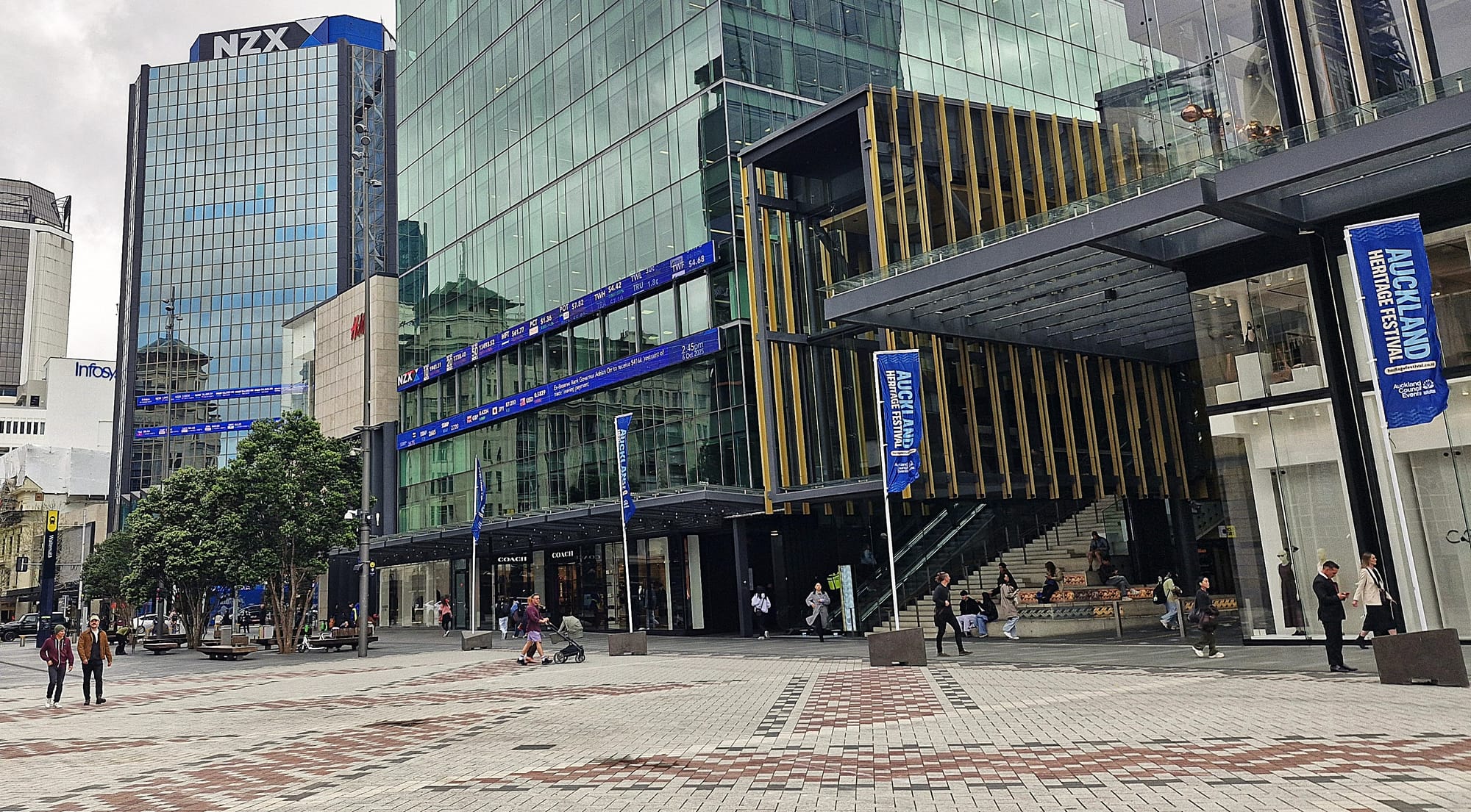 NZX50 gains as investors prepare for earnings season, RBNZ