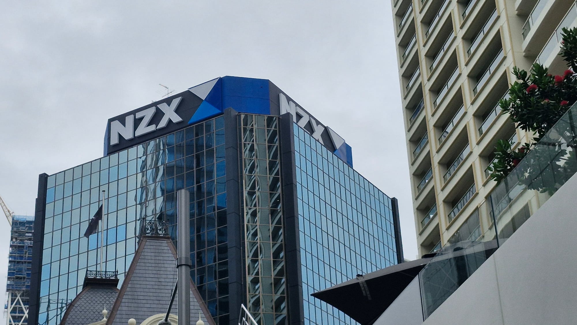 Mainfreight leads NZX50 higher as Willis plays down fuel framework