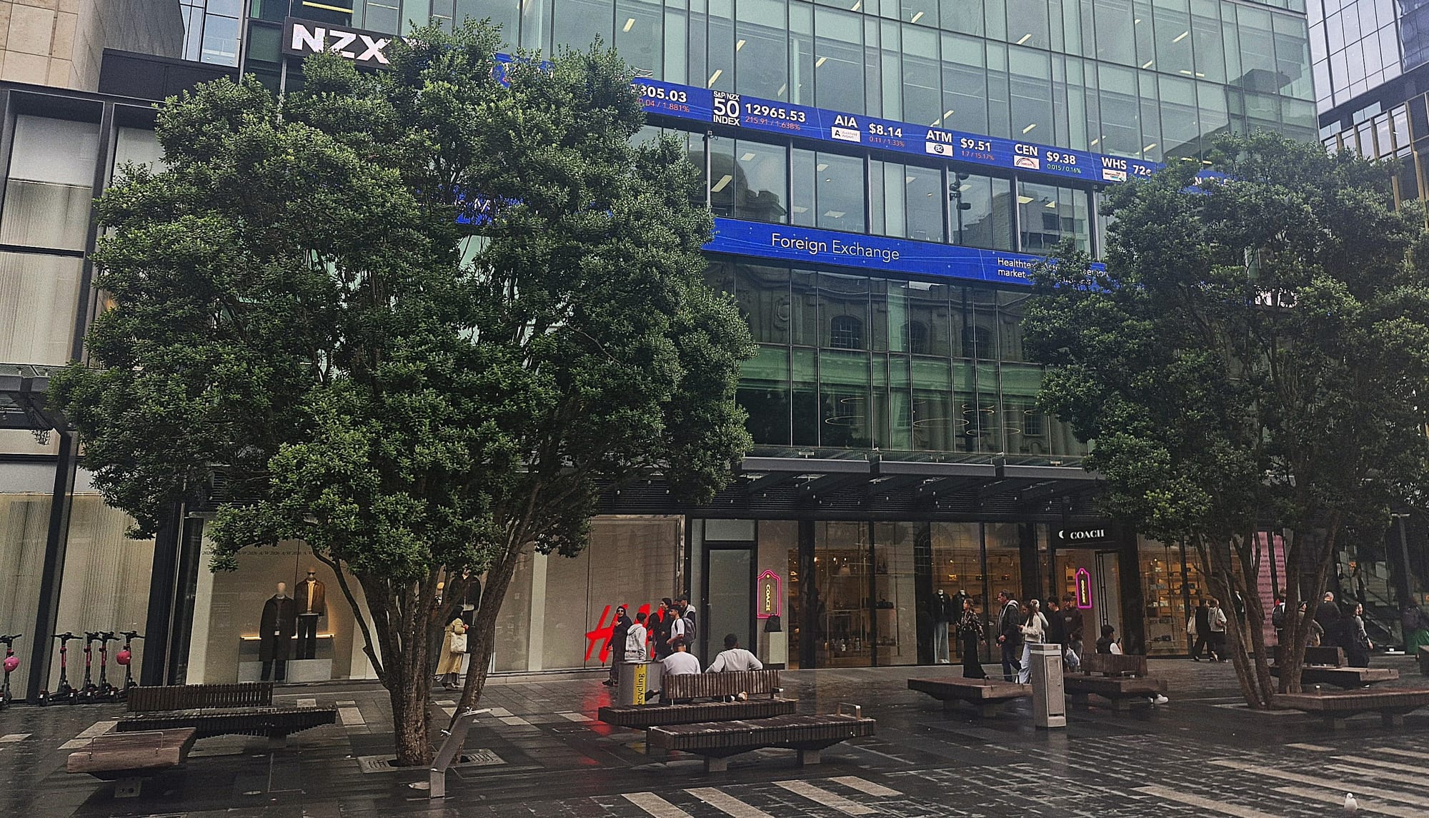 NZX50 slumps as Trump orders Iran blockade; a2 Milk sinks on profit warning