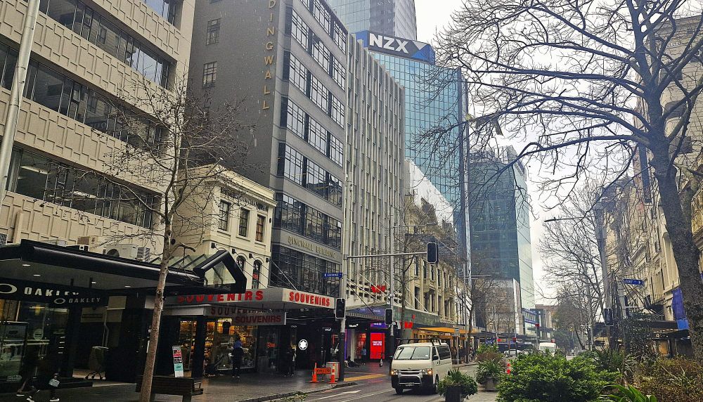 Infratil paces NZX50 higher as Citi opens coverage; Nikkei surges on PM’s exit post image