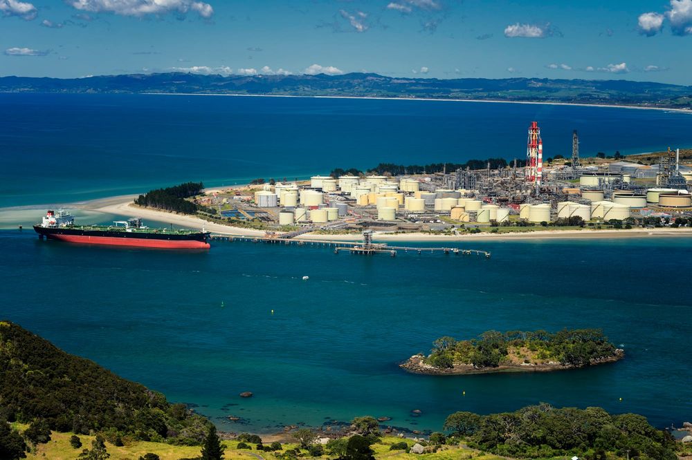 NZX50 sinks as Iran jitters send oil back over US$100/bbl post image
