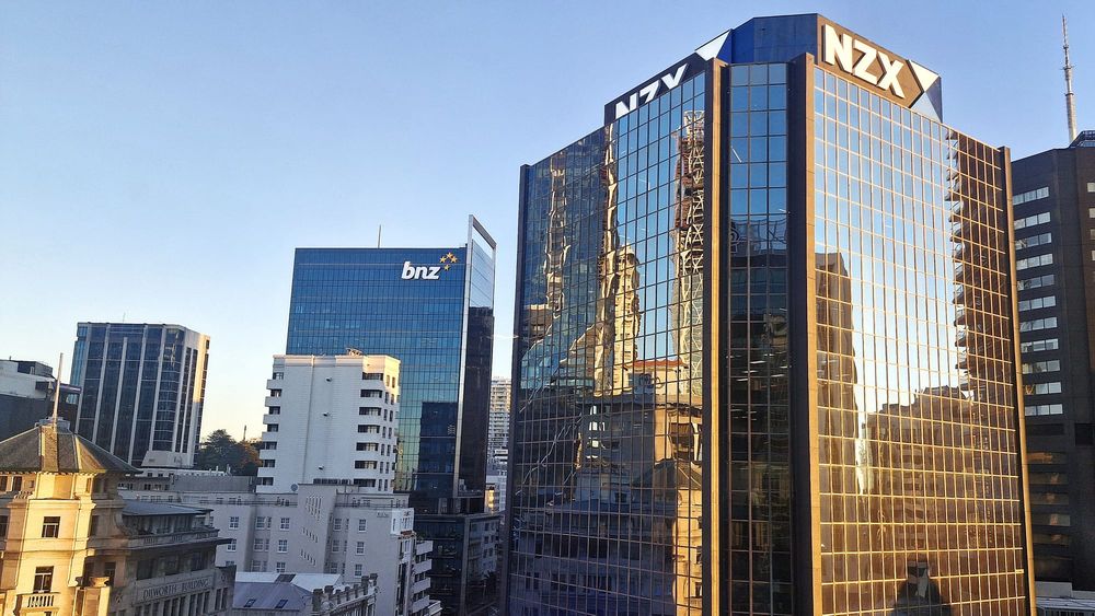 Heavyweights keep NZX 50 in the green as Infratil knocked by AI woes post image
