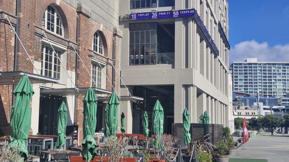 NZX 50 posts biggest weekly slide since 2022 as oil spikes, rate hikes feared post image