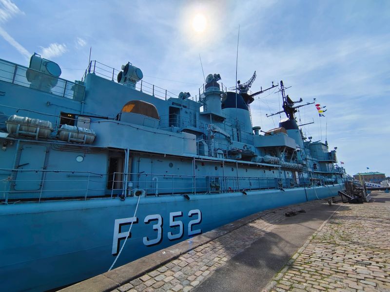 Defence plans buoy European markets; tariffs weigh on Wall St post image