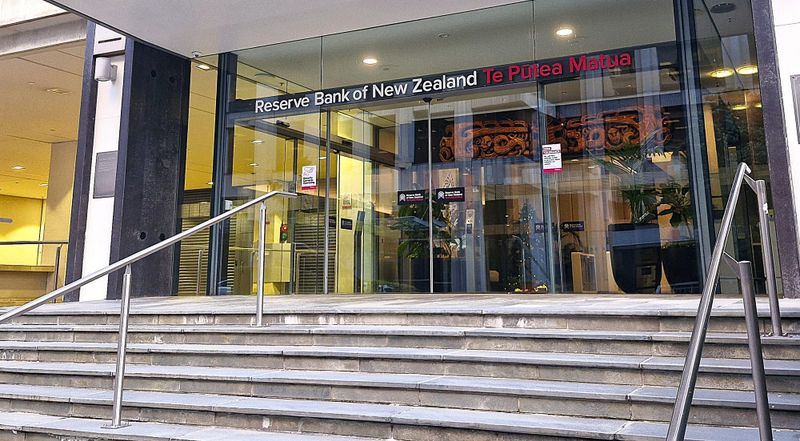 Countdown on for RBNZ rate cut as earnings heats up post image