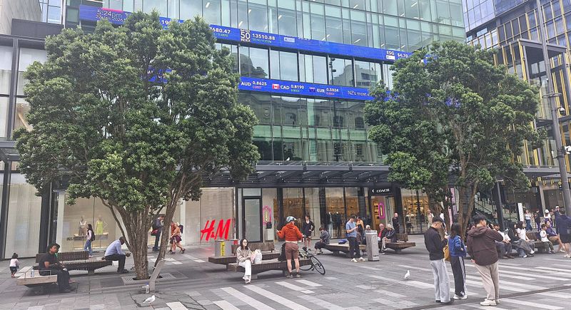NZX50 gains lag Asia as BHP reclaims top spot on ASX post image