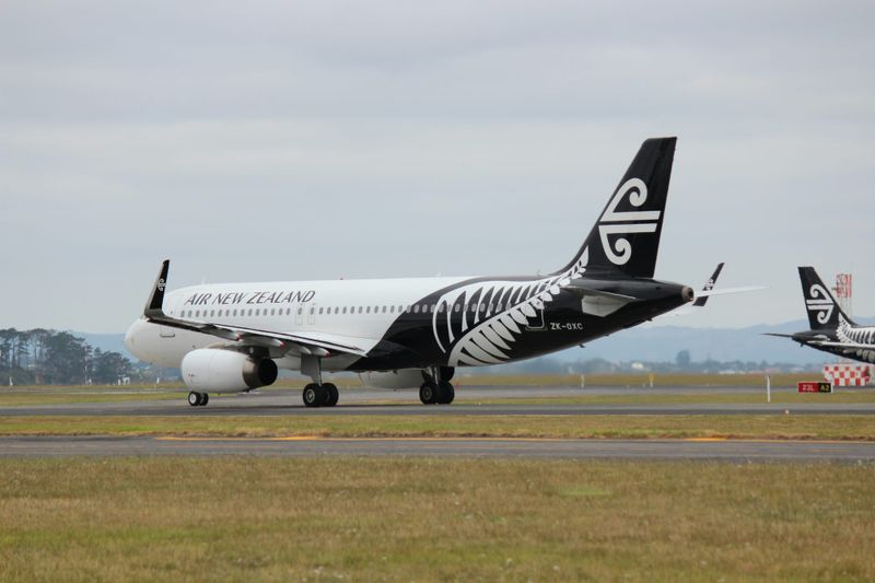 Air NZ tumbles to new low as fuel costs mount; NZX50 slides post image