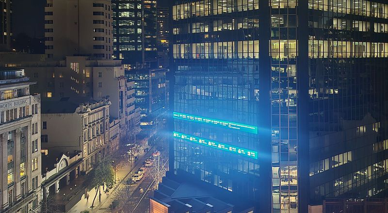 NZX 50 drops as oil spike rocks heavyweights Auckland Airport, Meridian post image