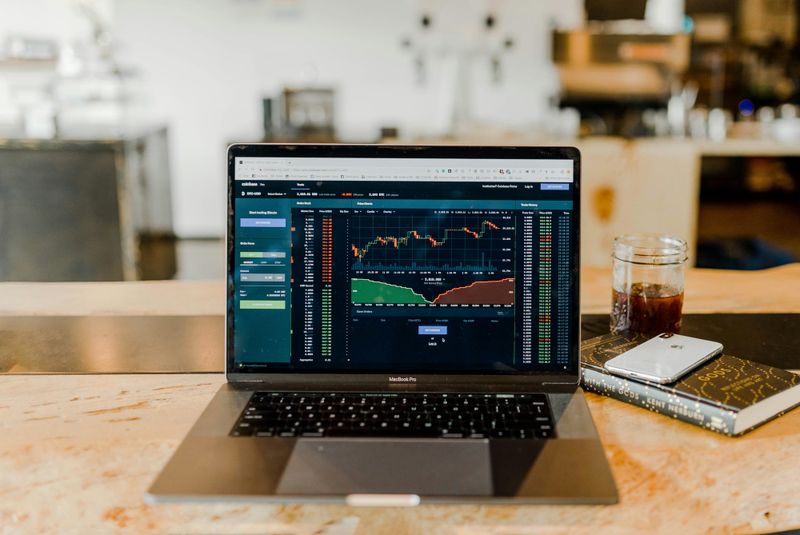 US bond yields hit new highs; AI still grappling with growth-safety tension post image