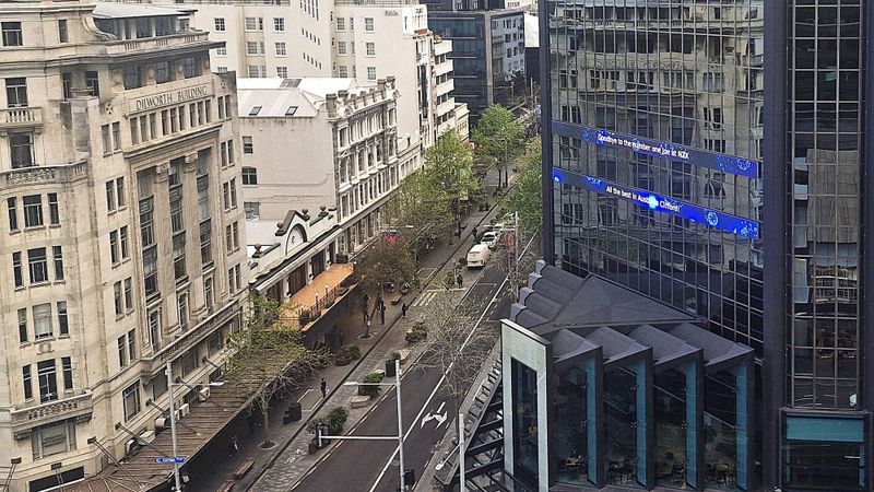 NZX 50 sinks as bond yields keep climbing; RBA hikes post image
