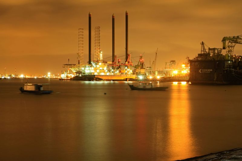 Oil, bond yields keep rising ahead of Fed meeting; Wall Street rattled post image