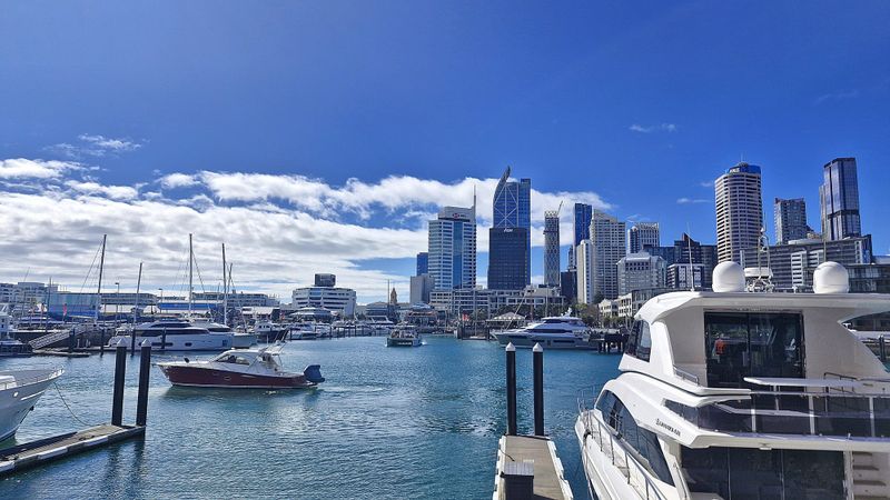 F&P Healthcare pulls NZX 50 higher in late reversal post image