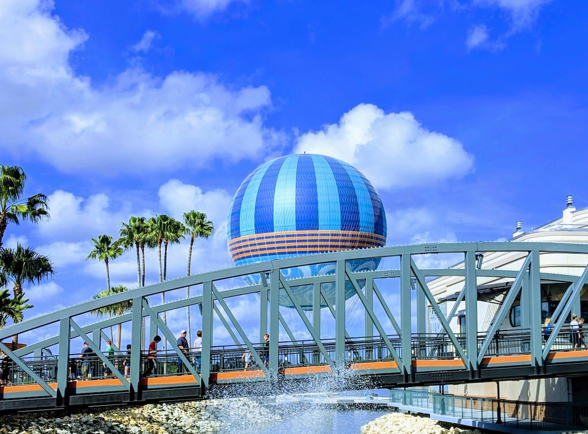 disney springs balloon
