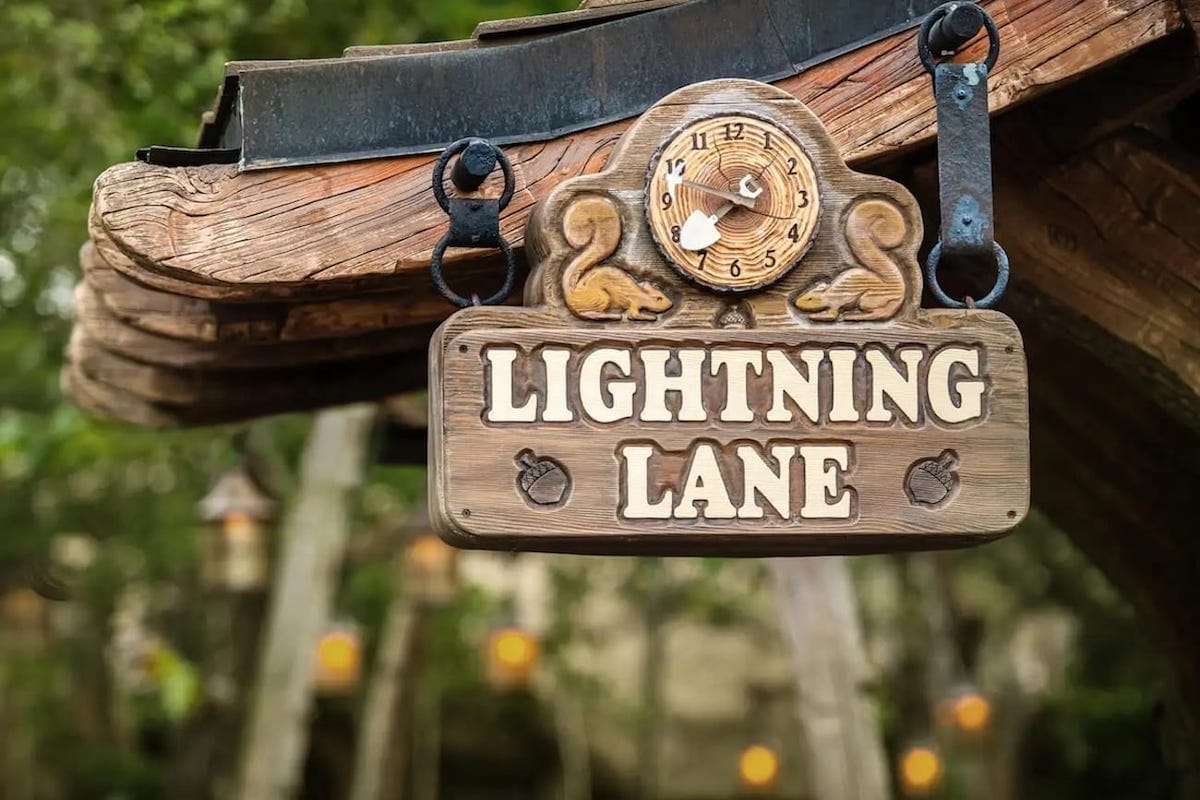 disney lightning lane