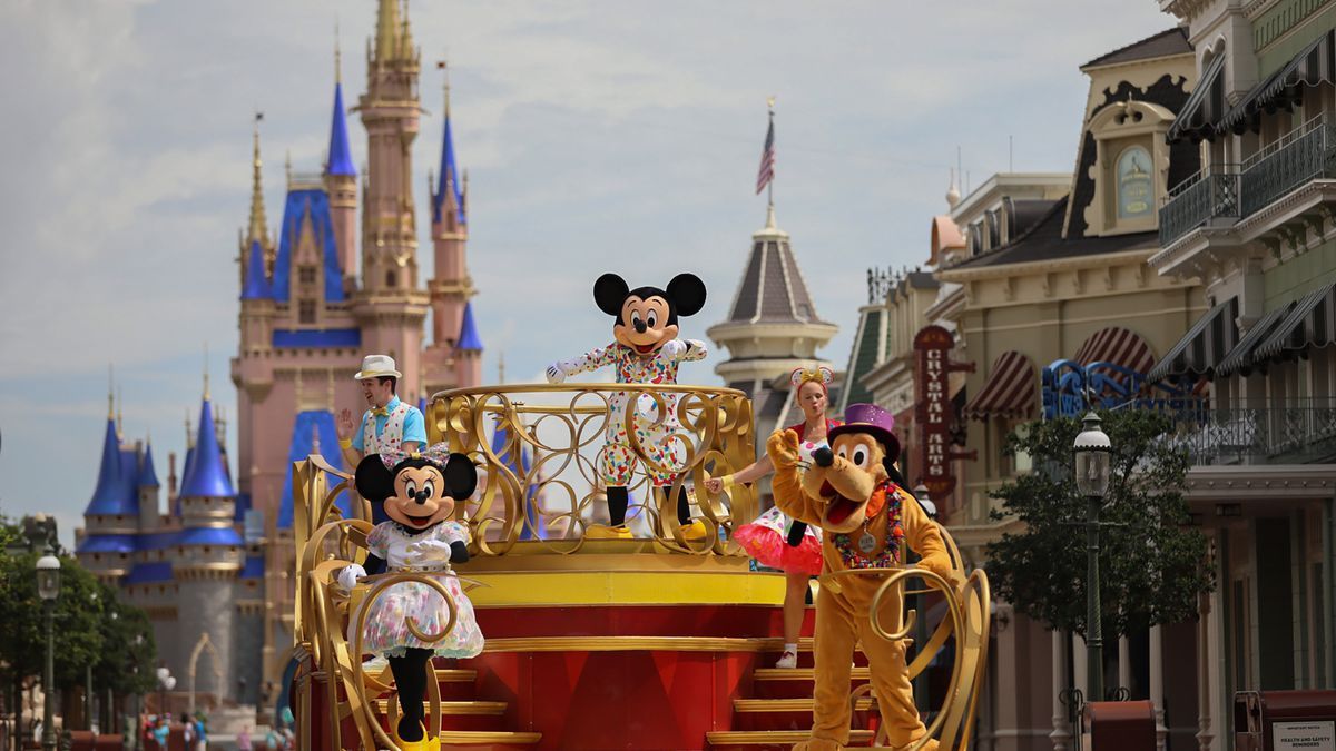 Why Did Disneyland Calls It Quits for Annual Passholders?