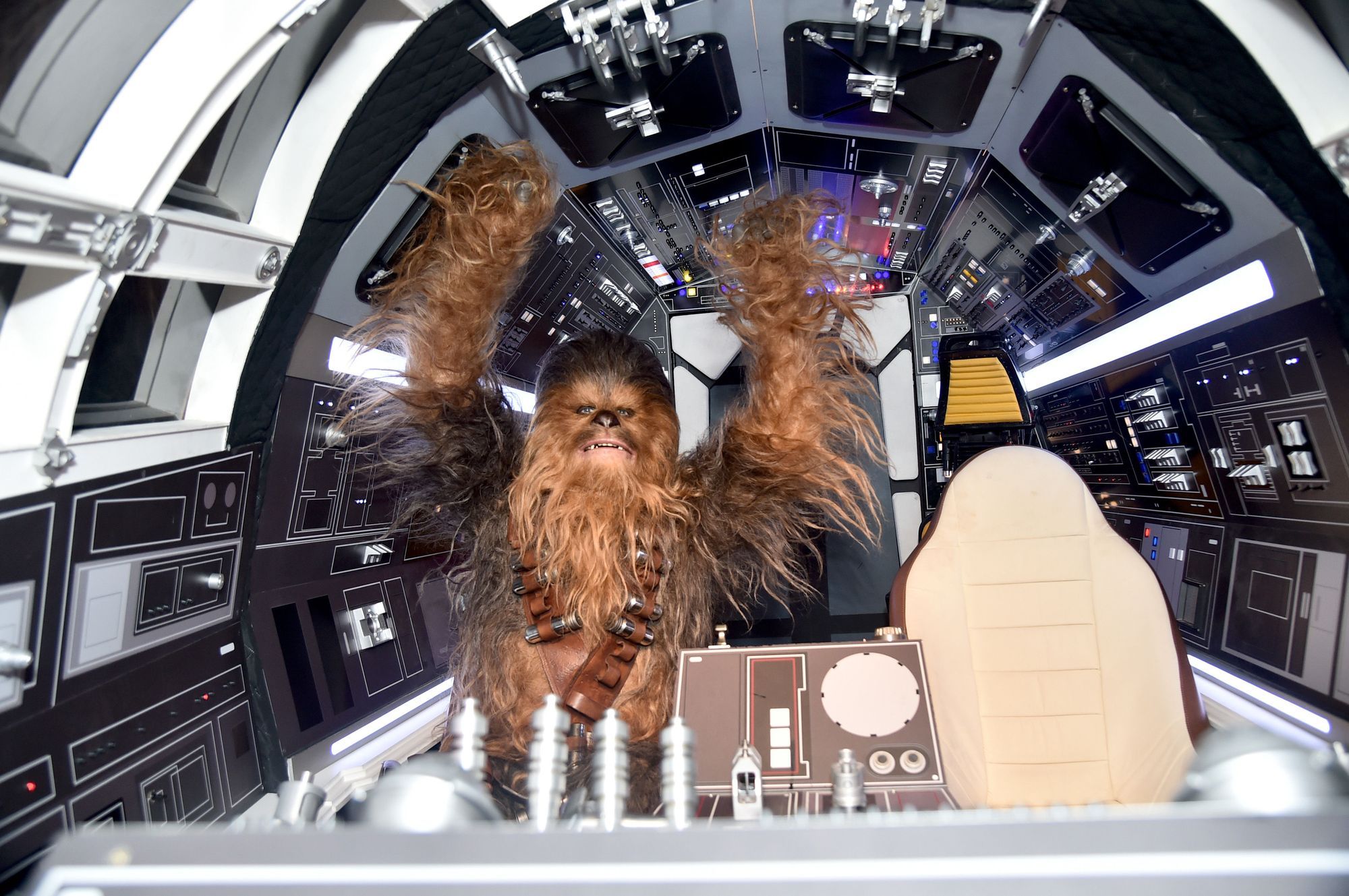 Unlock Chewbacca Mode on Millennium Falcon: Smuggler's Run