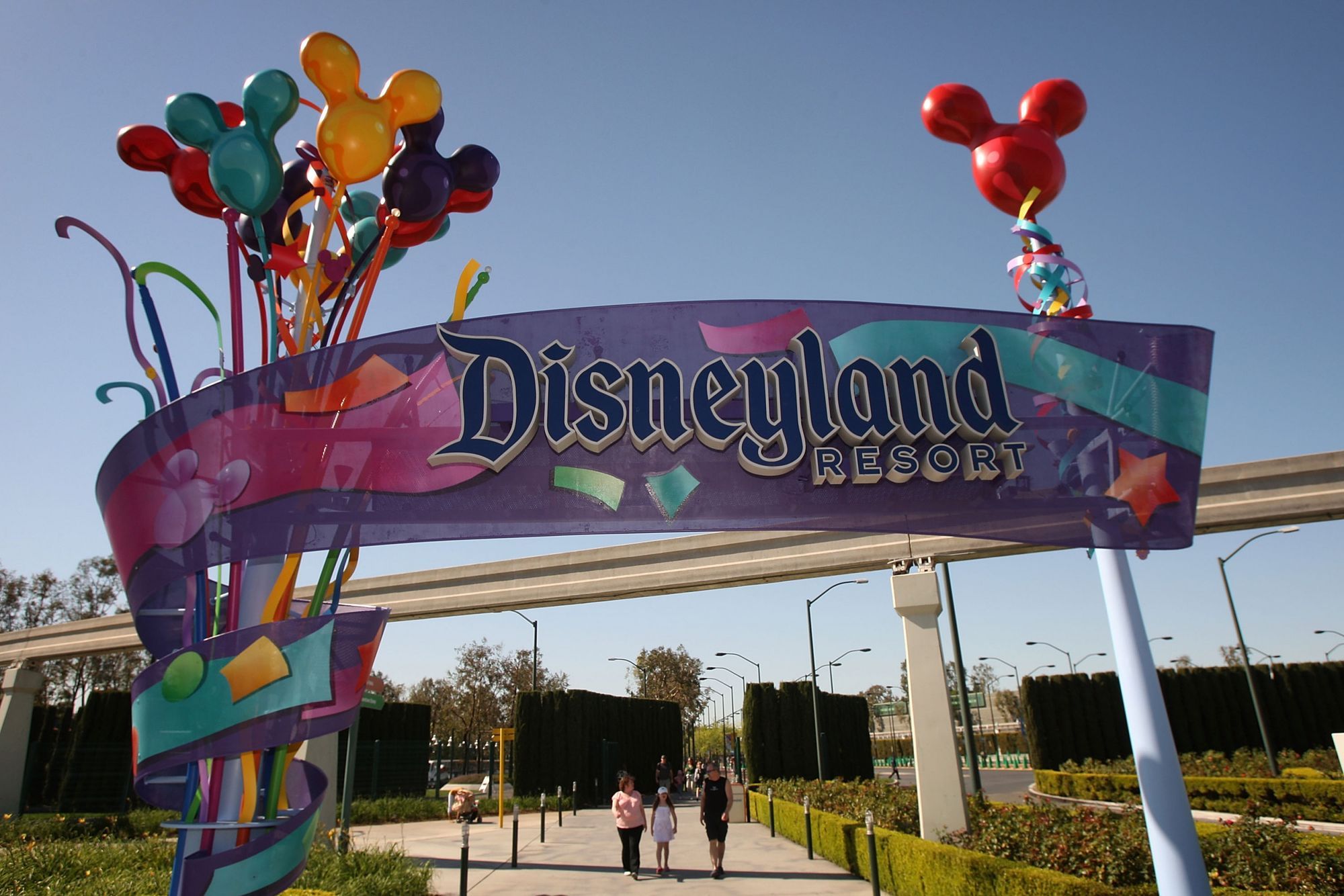 Will Disneyland Allow Vaccinated Out-Of-State Visitors Before June 15?