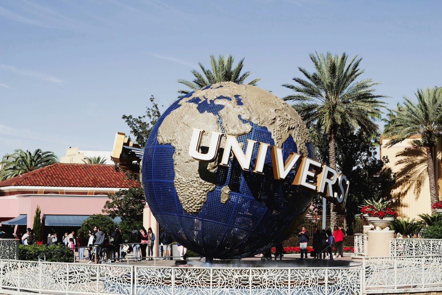 universal globe