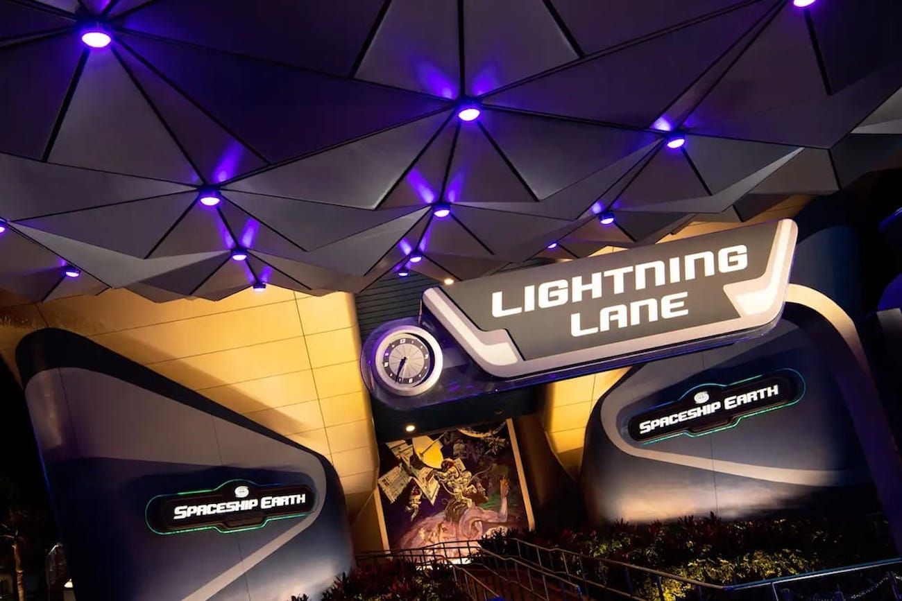 spaceship earth lightning lane, epcot