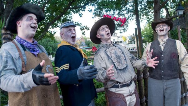 Spooky Halloween Entertainment at Walt Disney World