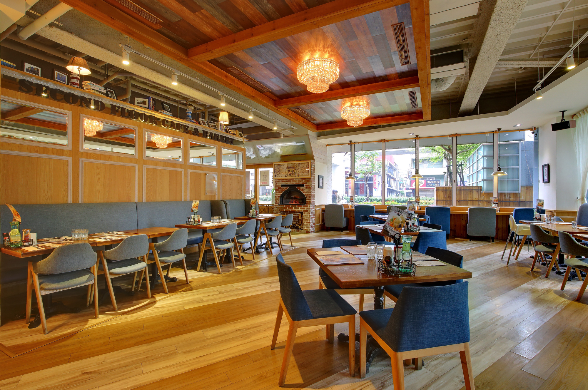 餐飲結合科技的創新者:貳樓 導入LINE AI語音預約,便利顧客更讓現場展現有溫度的服務!