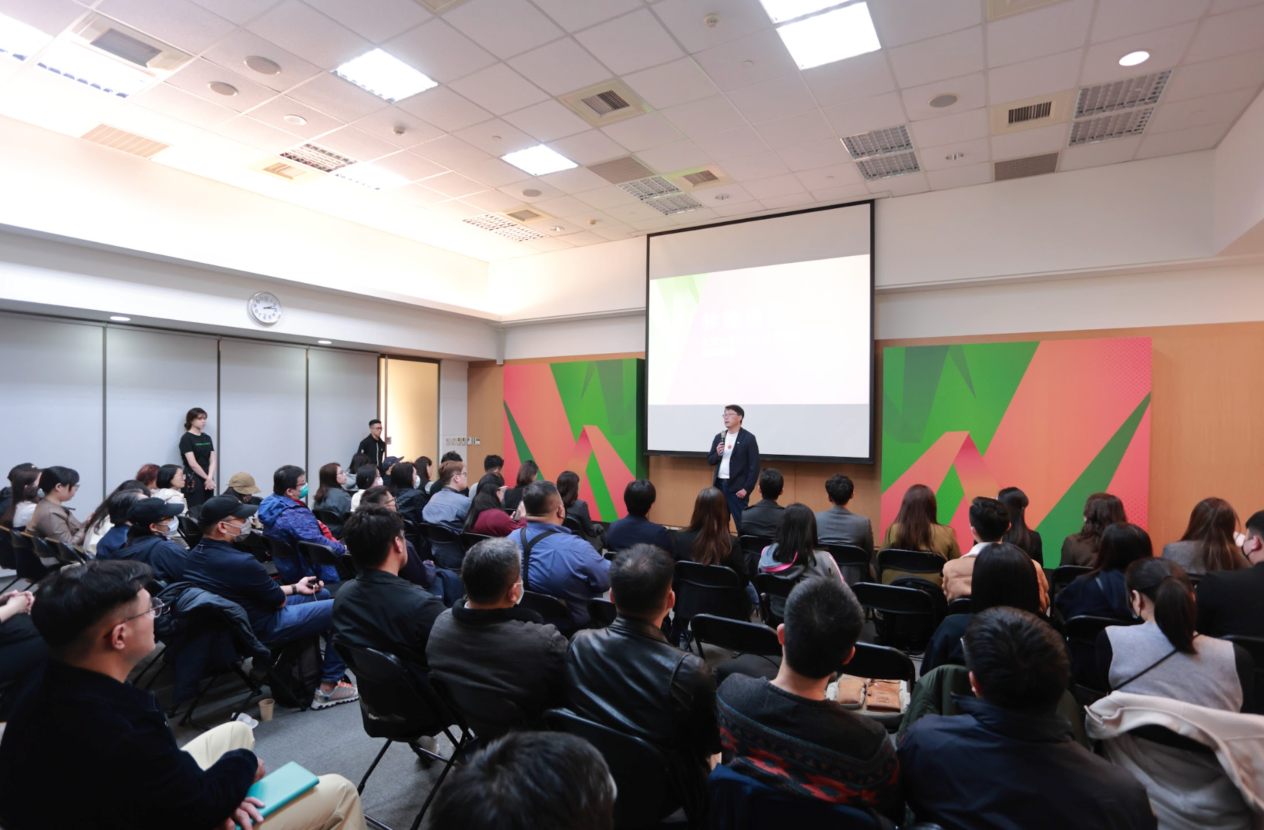 台灣大哥大攜手 LINE 台灣、inline！用 AI 賦能餐飲業：從訂位到營運，全方位升級！