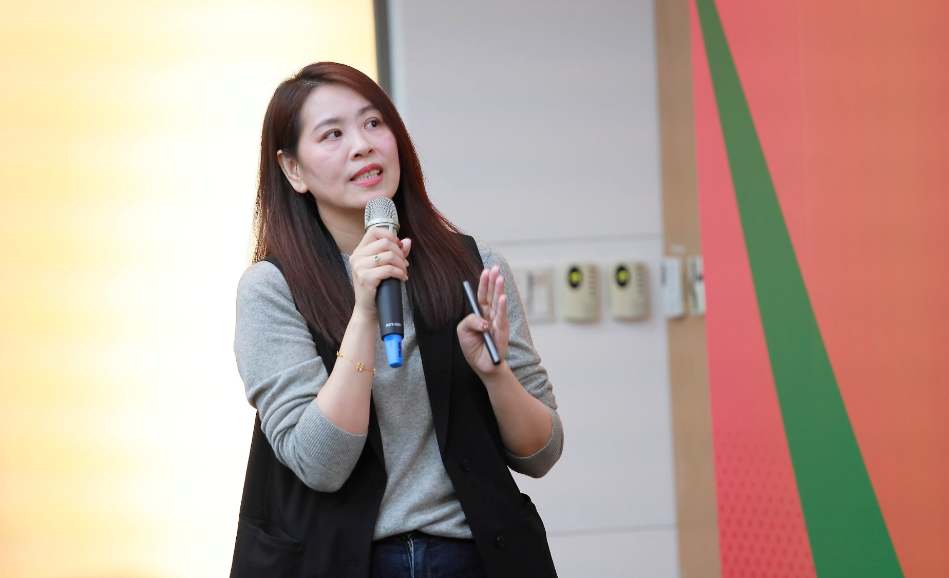 台灣大哥大攜手 LINE 台灣、inline！用 AI 賦能餐飲業：從訂位到營運，全方位升級！