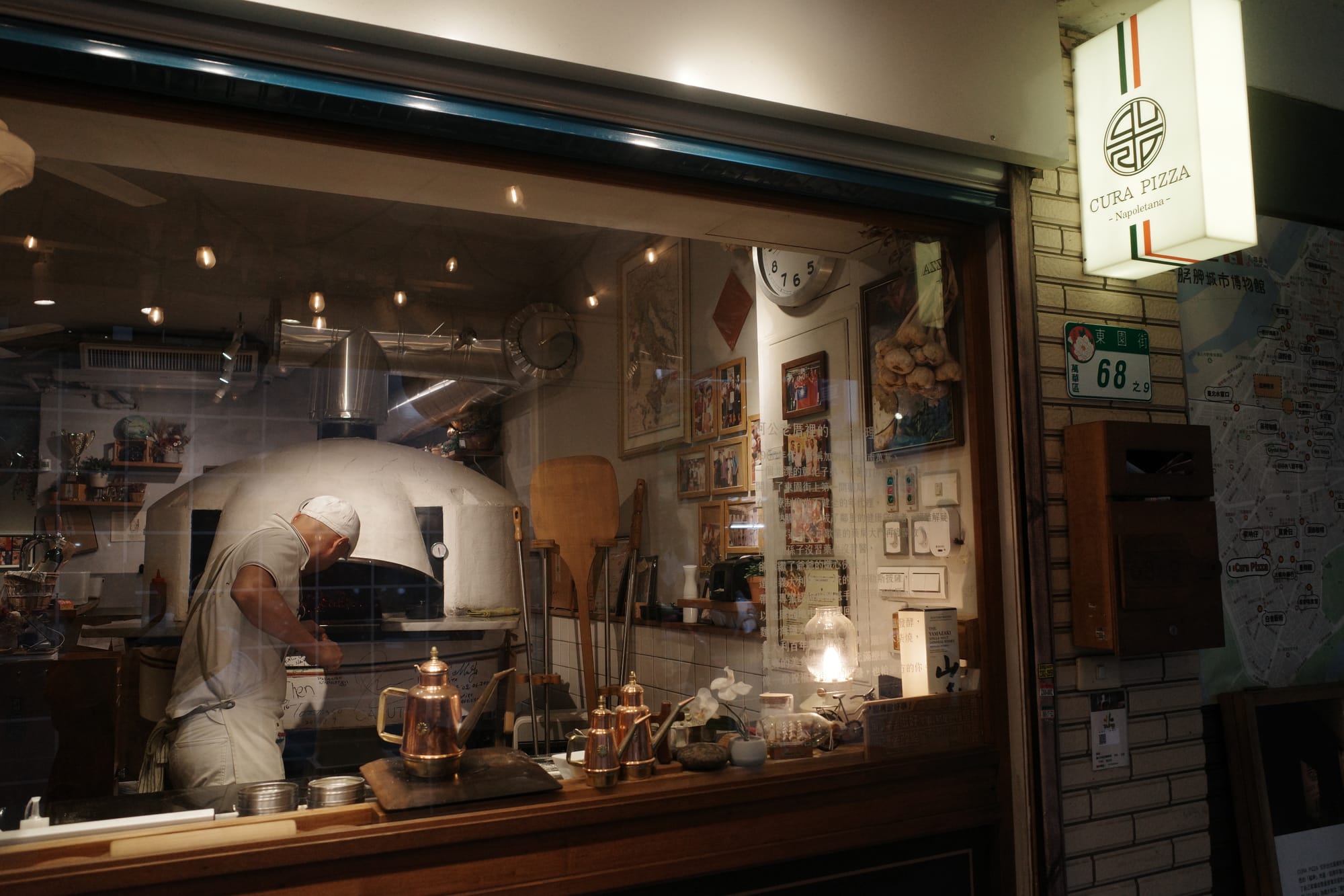 OP 開店包的服務提供不同的資源，協助店家接住客戶各方面的需求，與店家一同在老商圈閃閃發光。