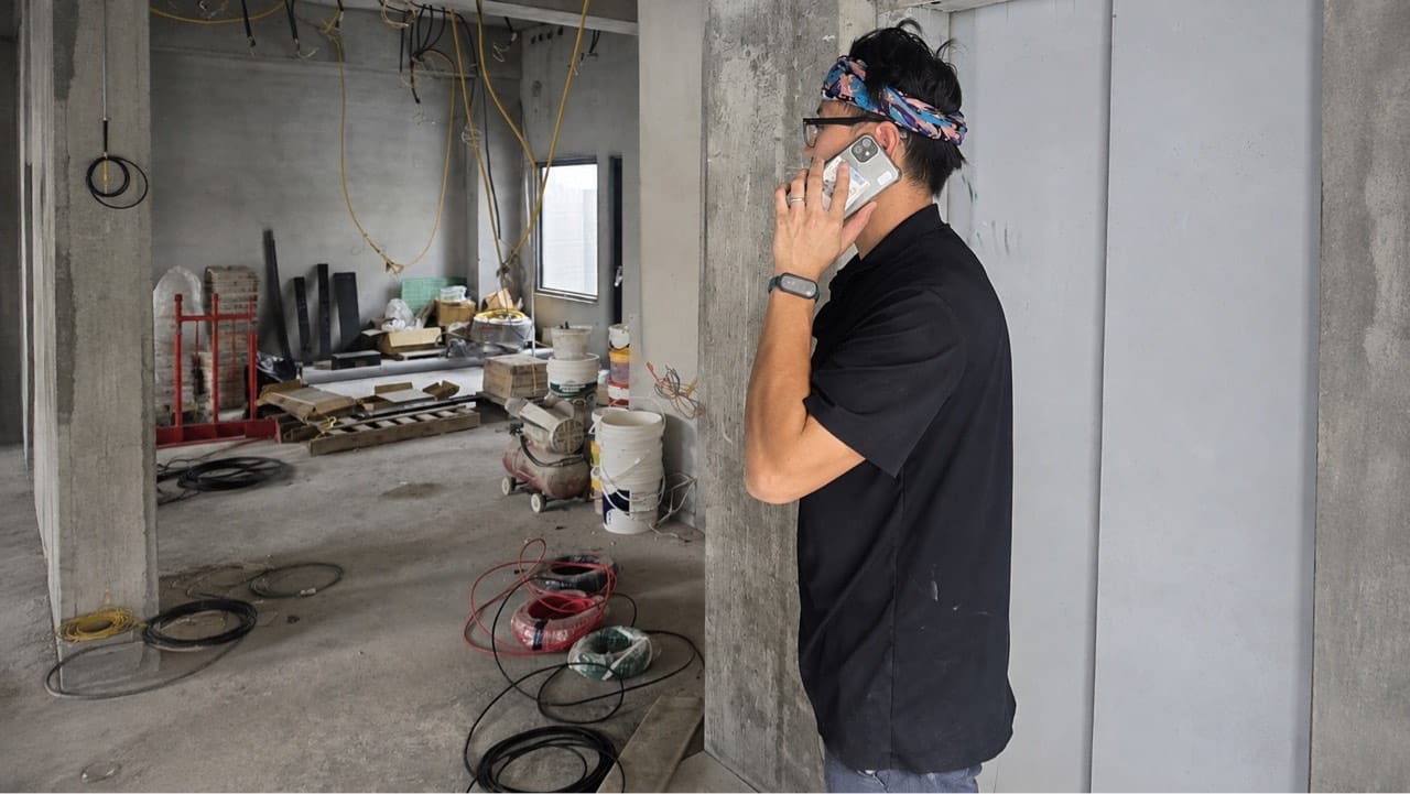 OP 開市網客戶案例｜湝橓水電工程行與品昇燈飾行導入行動市話，提升接聽彈性、降低轉接成本