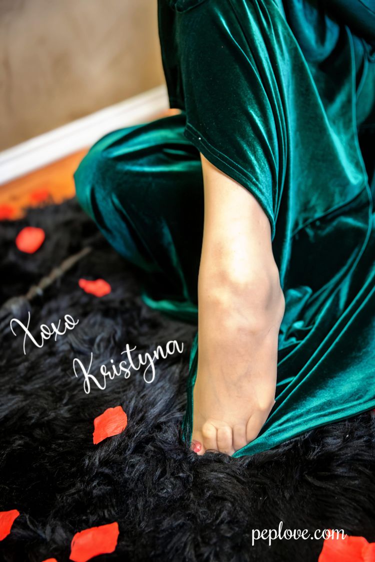 Happy April Foots Month!