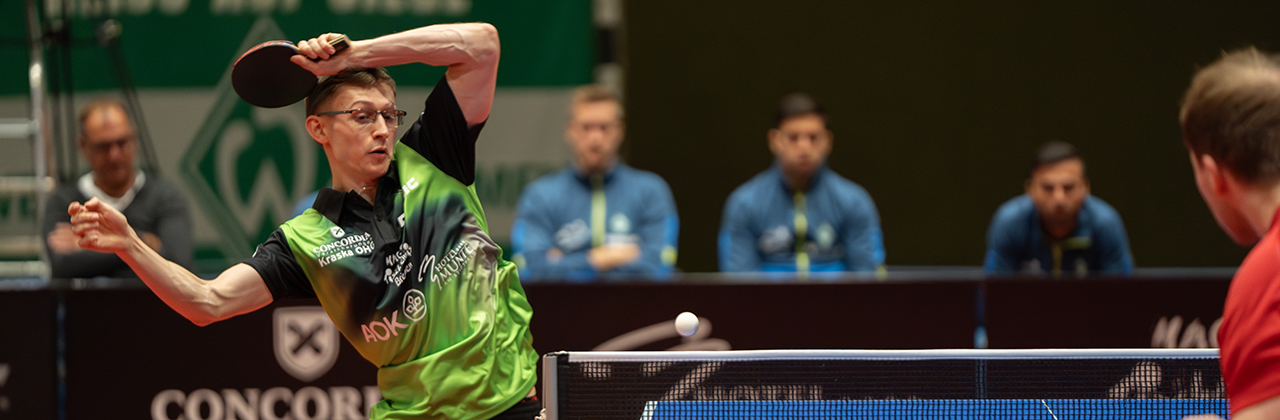 Bremen cruise and head into Christmas top of the table