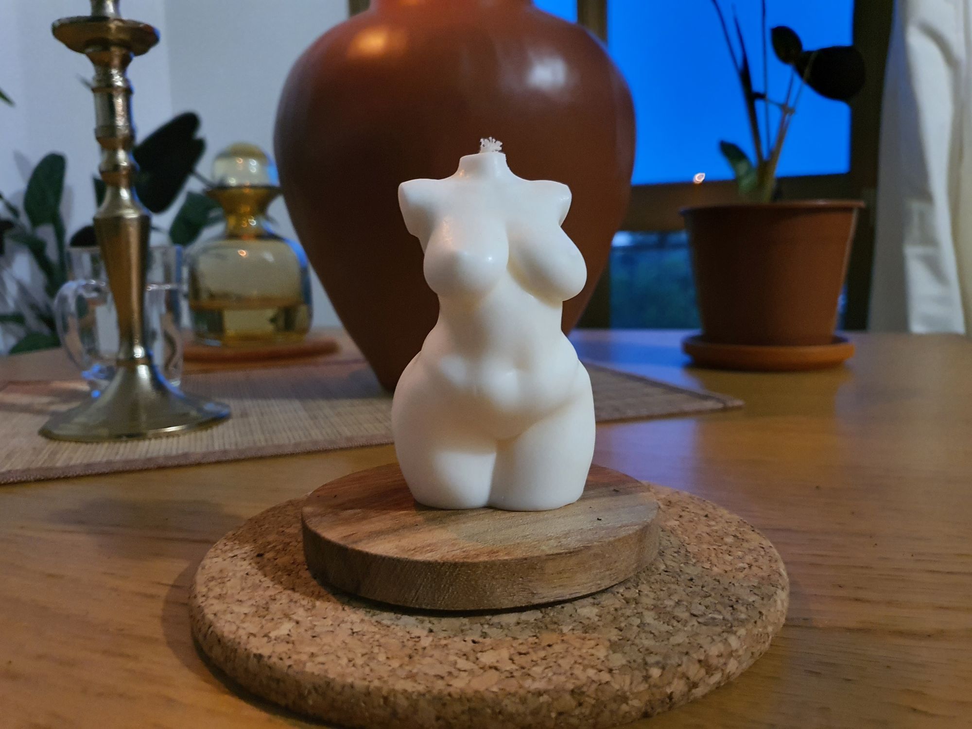 Bougie contours de femme and cow