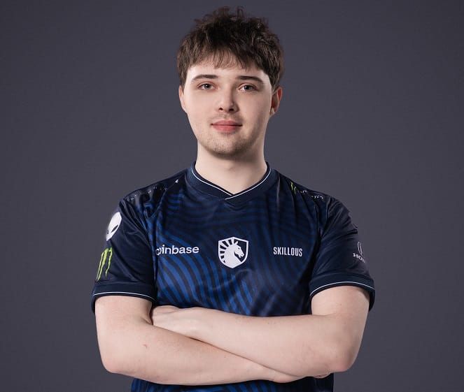 Nikita 'SKillous' Gurevich | The Art Of Watching