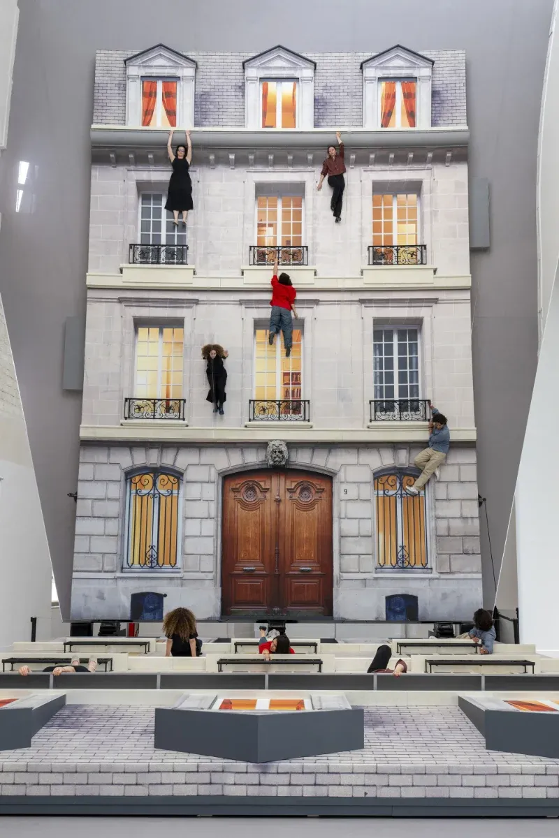 Leandro Erlich. Bâtiment, 2004. Grand Palais, Paris, France, 2026 © Didier Plowy for GrandPalaisRmn, 2026
