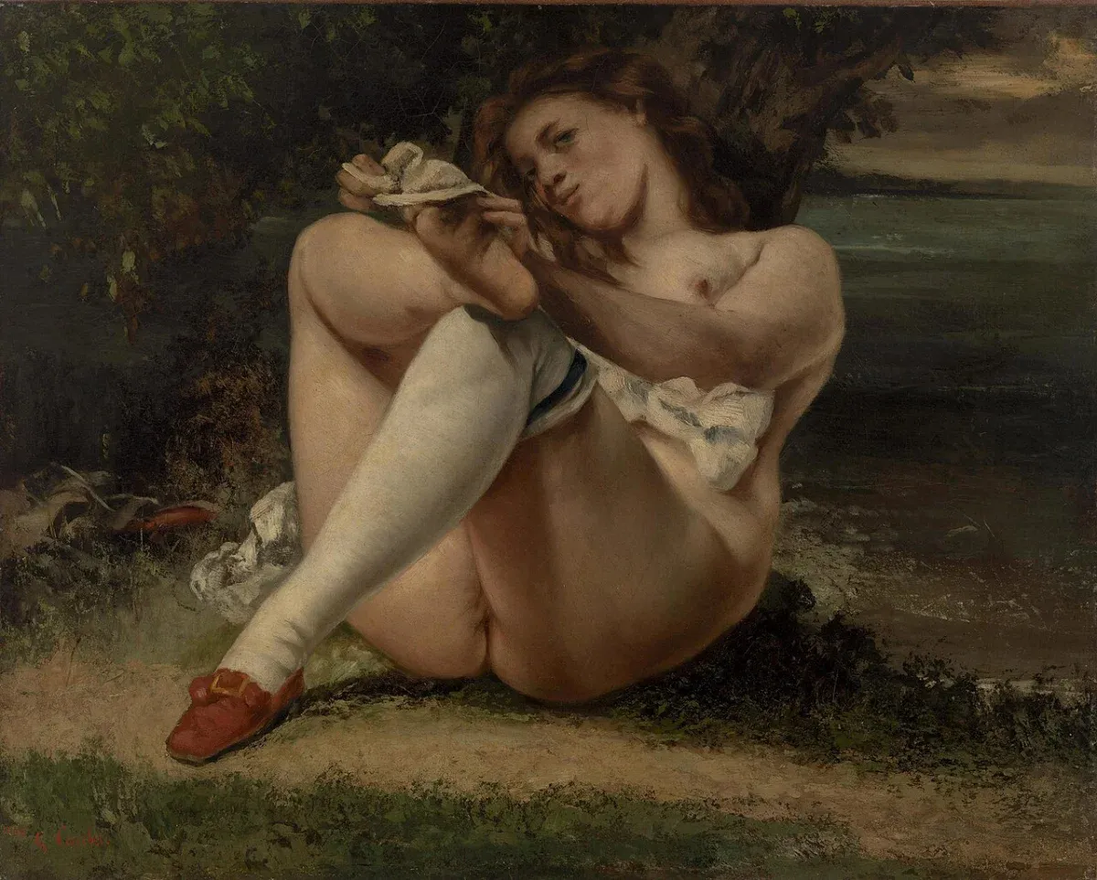 Gustave Courbet, La Femme aux bas blancs, 1864. Huile sur toile, 65 × 81 cm. Philadelphie, The Barnes Foundation (inv. BF 810). Jamais exposée du vivant de l'artiste ; acquise par Albert Barnes auprès du marchand Henri Barbazanges en 1926.