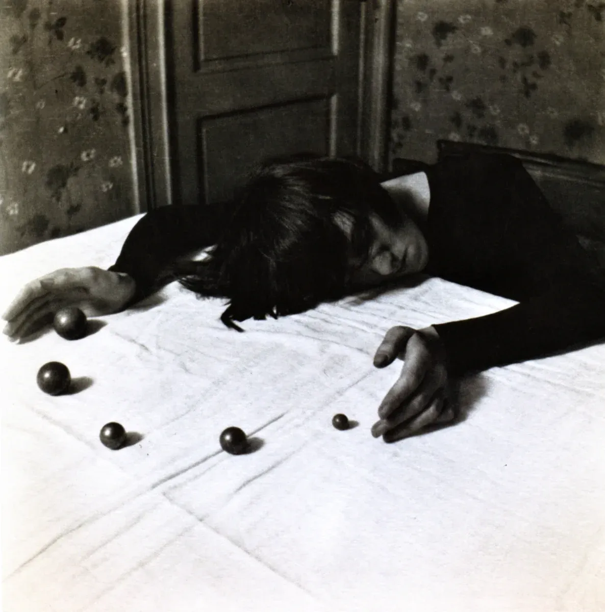 Paul Nougé, La Jongleuse, de la série « Subversion des images », 1929-1930.