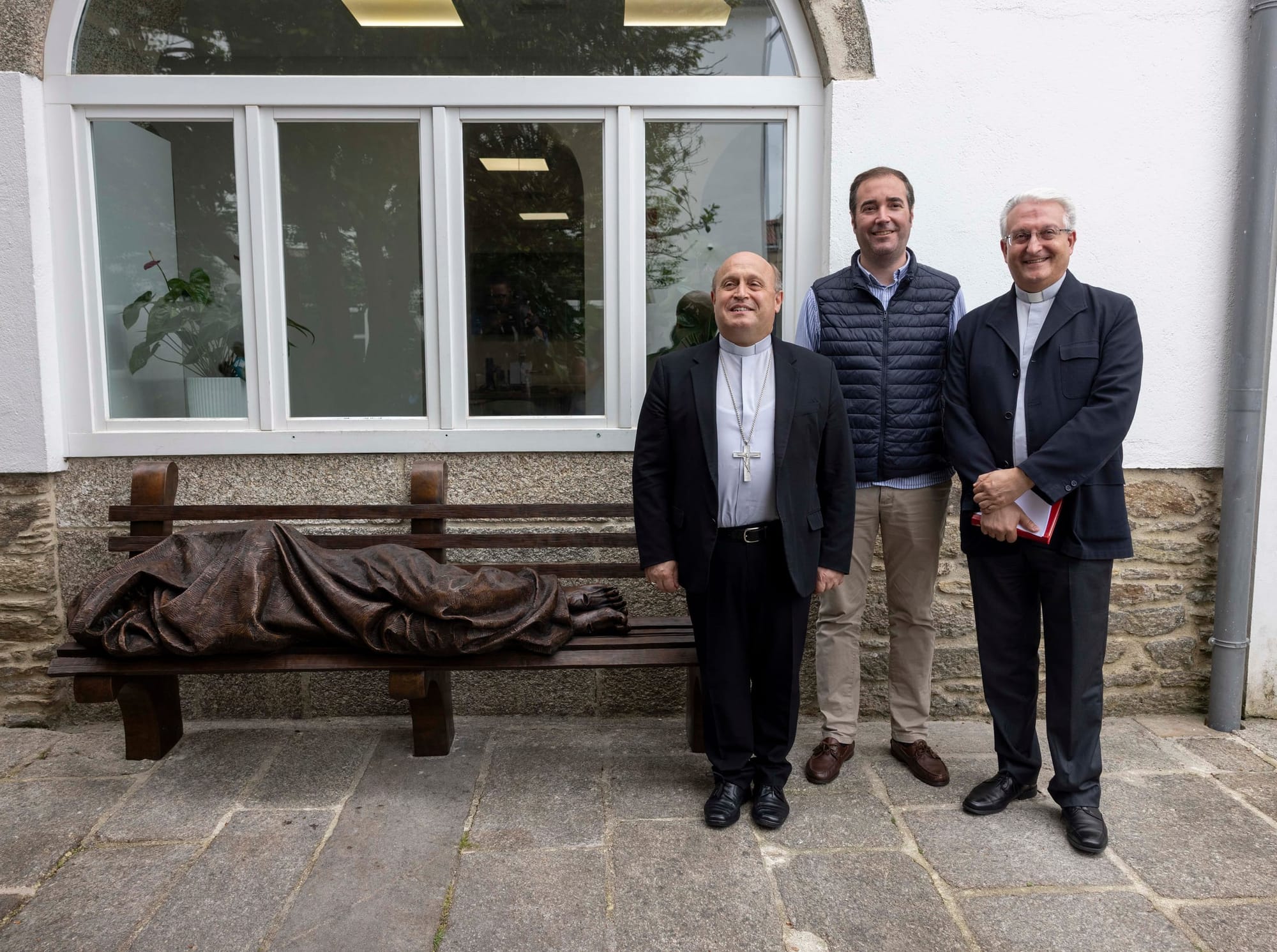 homeless jesus statue