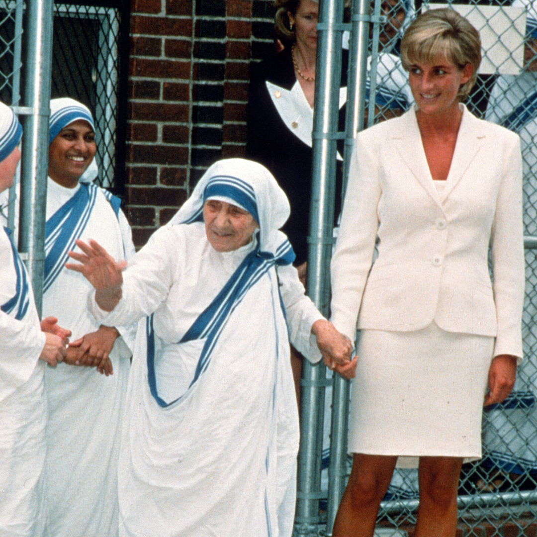 Mother Teresa Gave Princess Diana a Rosary—And She Was Reportedly Buried With It