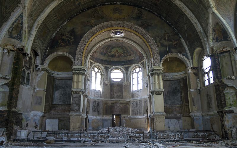 old abandoned churches