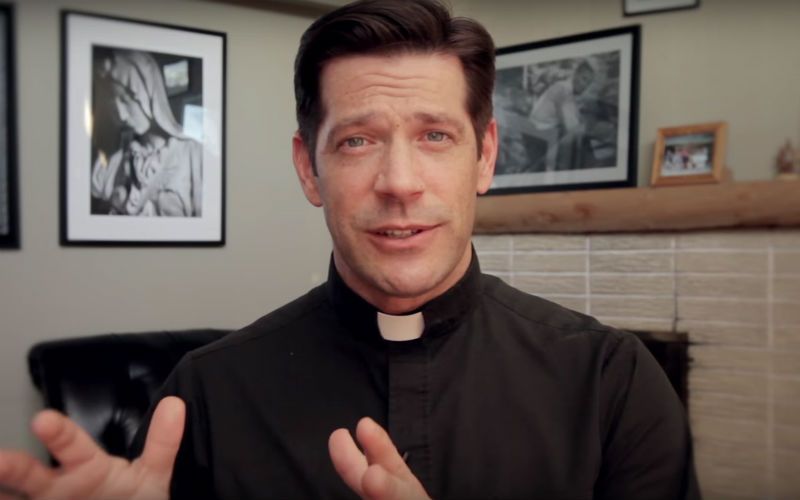 The 4 Secrets to Prayer, According to Fr. Mike Schmitz
