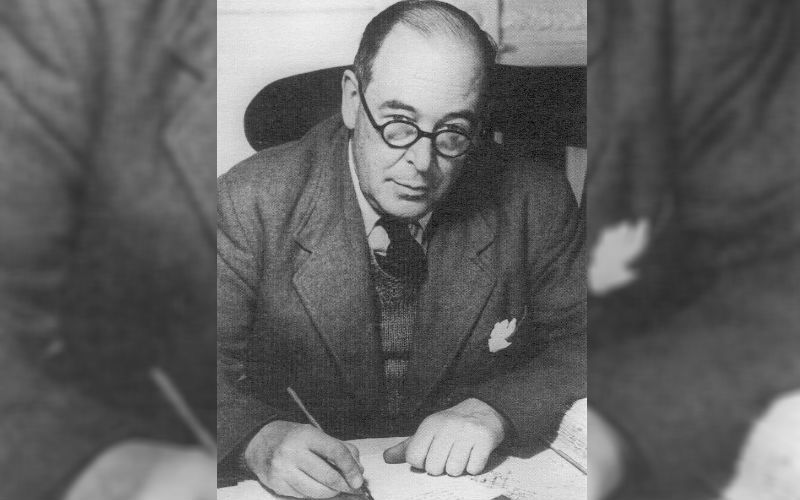 19 of the Most Inspiring Quotes from the Master of Apologetics, C.S. Lewis
