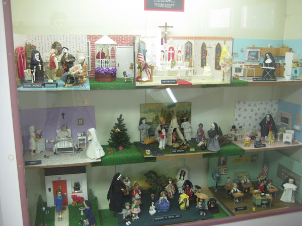 via crossinthewoods.com