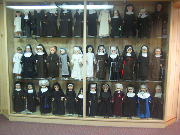 via crossinthewoods.com