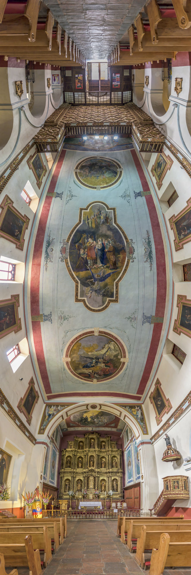 Templo La Candelaria - Bogota, Colombia / Richard Silver